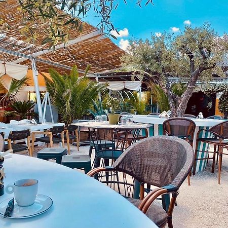 Catalina Summerland Apartaments Mamaia Nord Экстерьер фото