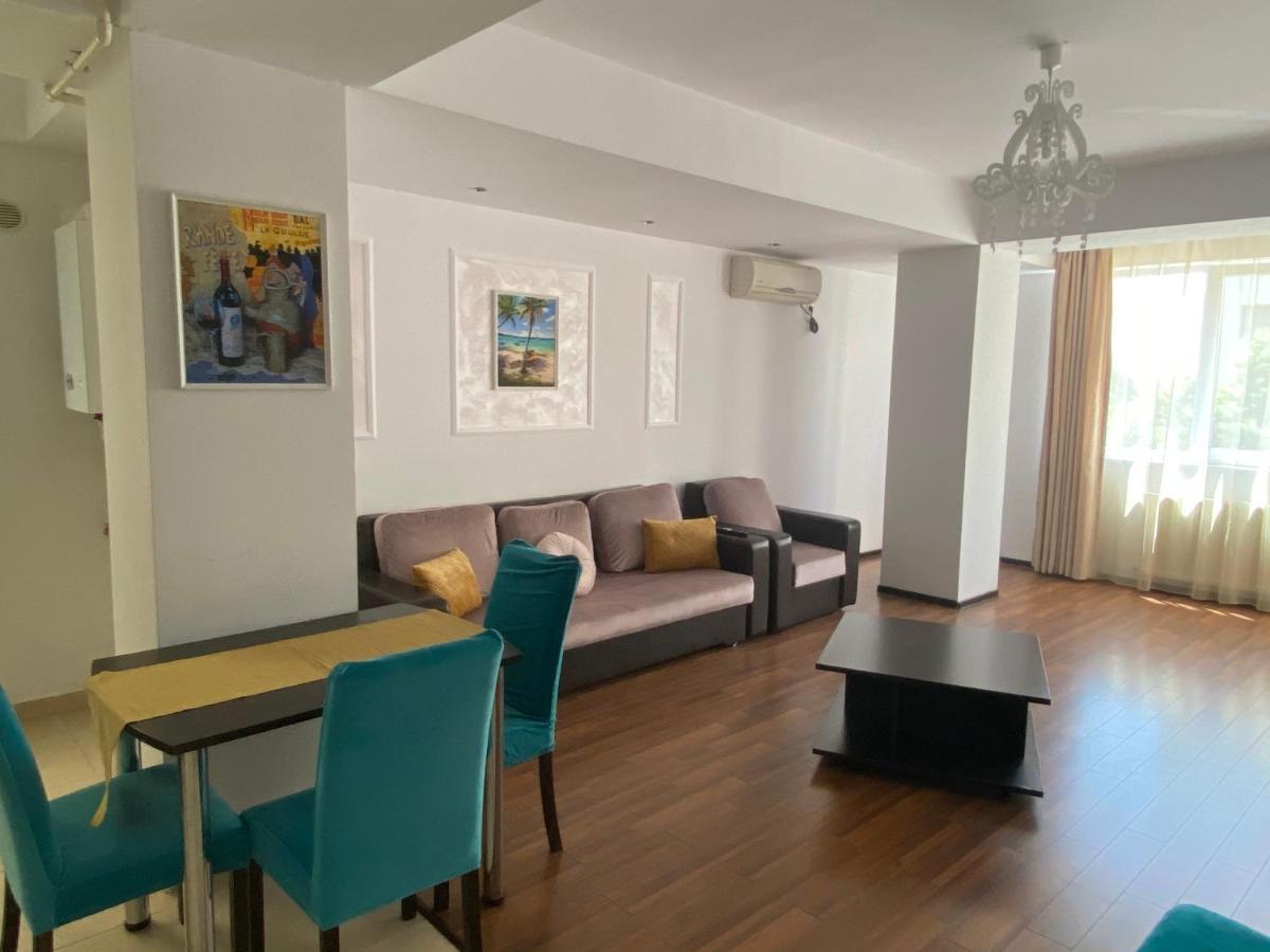 Catalina Summerland Apartaments Mamaia Nord Экстерьер фото