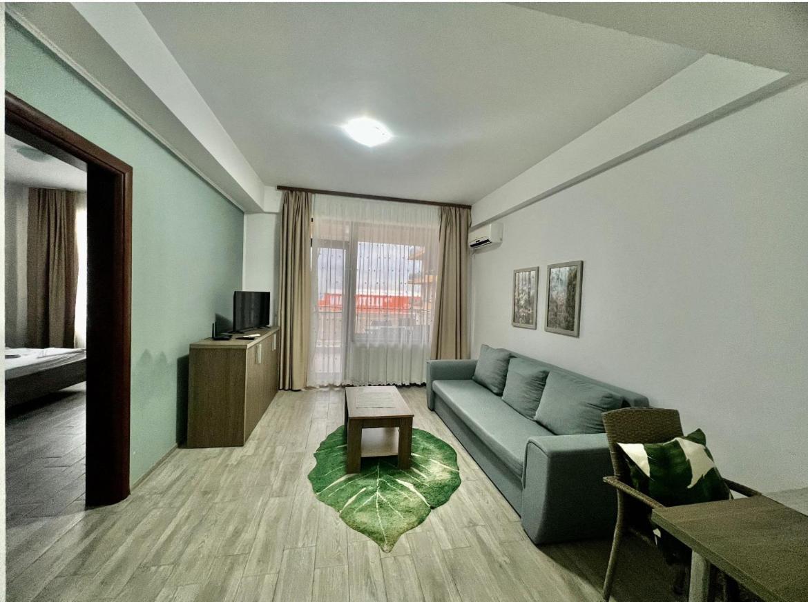 Catalina Summerland Apartaments Mamaia Nord Экстерьер фото